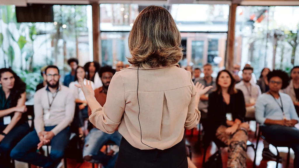 Influência Invisível Psicologia da Persuasão